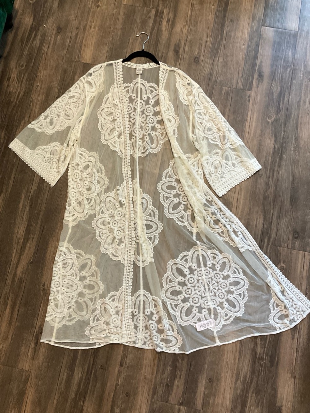Rachel Zoe Ivory Lace Kimono Coat